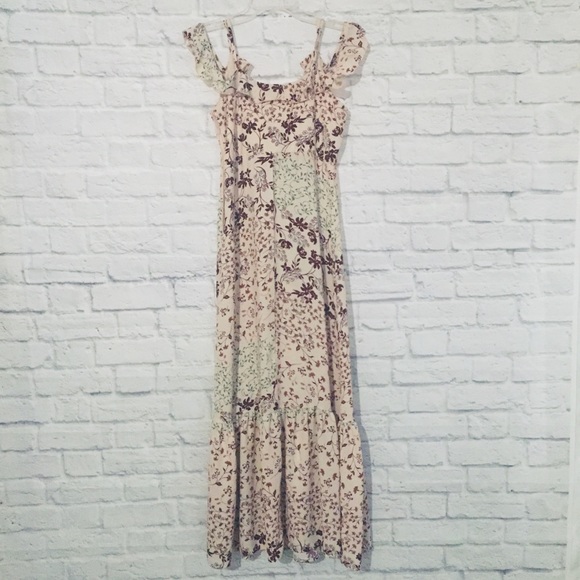 Xhilaration Woman's Cold Shoulder Maxi Dress Small - Picture 4 of 8